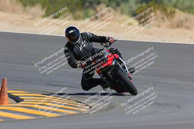 media/Oct-03-2022-Moto Forza (Mon) [[5f077a3730]]/Intermediate Group/Session 2 (Turn 10)/